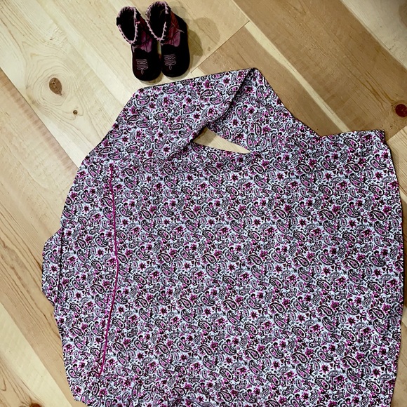 Great Christmas gift!! New Cowgirl Hardware button down western shirt. - Picture 6 of 7